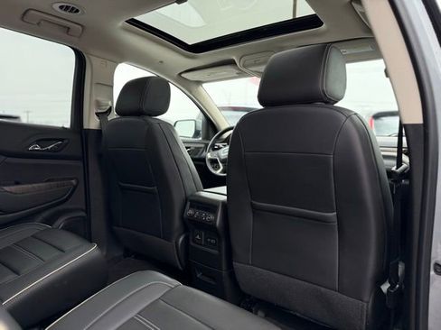 Used 2023 GMC Acadia Denali image 18