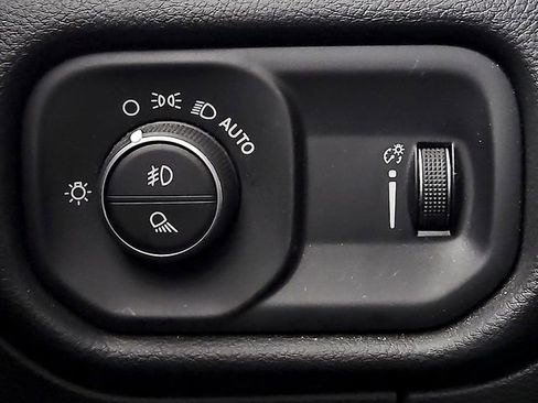 Used 2022 RAM 1500 Big Horn image 23