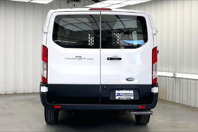 Used 2025 Ford Transit 250 Low Roof w/ Exterior Upgrade Package RWD image 4