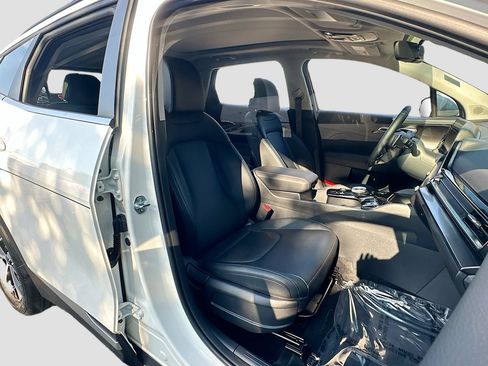 Certified 2025 Kia Sportage EX w/ EX Premium Package AWD/4WD image 28