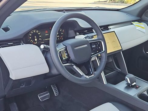 New 2026 Land Rover Discovery Sport Landmark AWD/4WD image 25