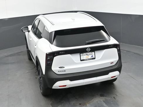 New 2025 Nissan Kicks SR image 35