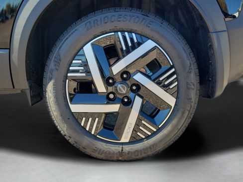 New 2026 Nissan Kicks SV image 6