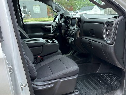 Used 2021 Chevrolet Silverado 1500 LT w/ Remote Start Package AWD/4WD image 17