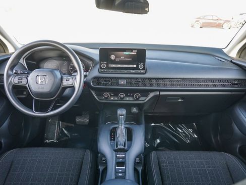 Used 2023 Honda HR-V LX image 13