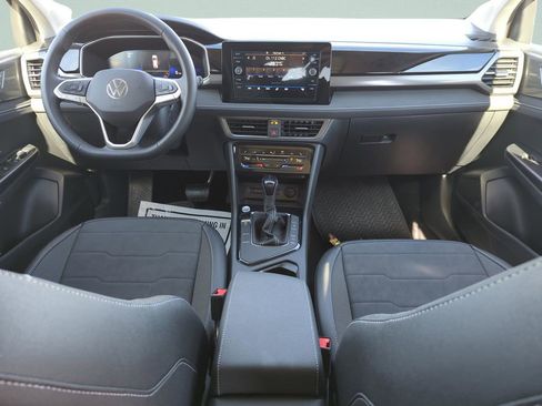 New 2026 Volkswagen Taos SE image 41