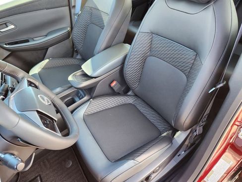 New 2026 Nissan Leaf Platinum+ w/ Cargo Package (Platinum+) image 10