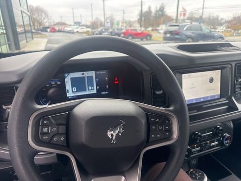 Used 2022 Ford Bronco 2-Door image 22