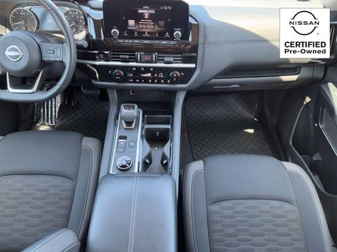 Certified 2025 Nissan Pathfinder SV AWD/4WD image 14