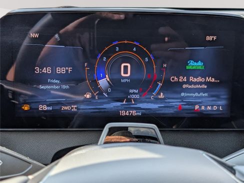 Used 2024 Chevrolet Traverse RS w/ LPO, Floor Liner Package AWD/4WD image 35