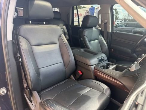Used 2019 GMC Yukon SLE w/ Convenience Package AWD/4WD image 4