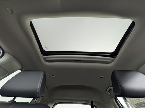 New 2026 Honda HR-V EX-L image 6