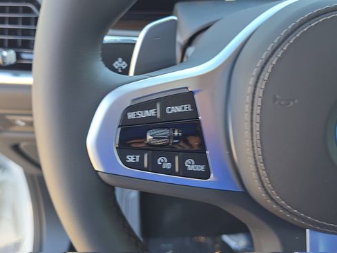 New 2026 BMW X5 xDrive50e w/ Executive Package image 34