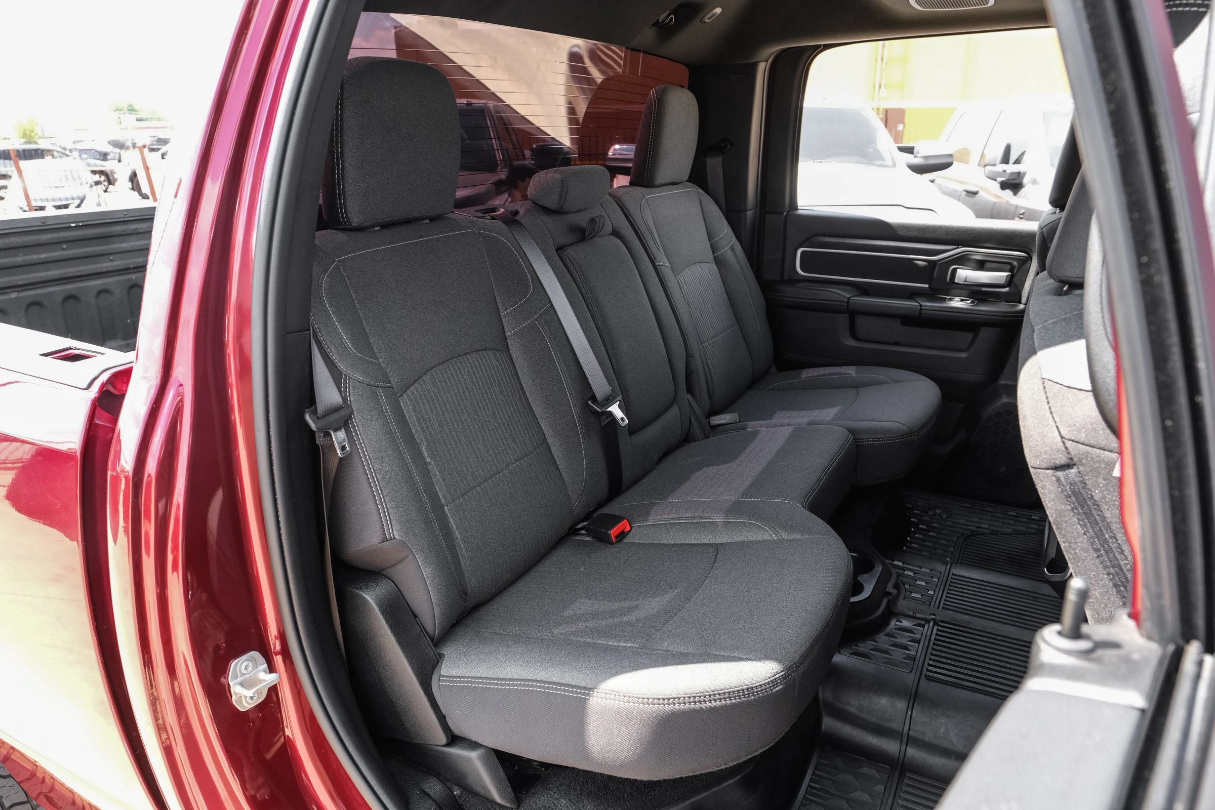 Used 2024 RAM 2500 Big Horn w/ Safety Group AWD/4WD image 39