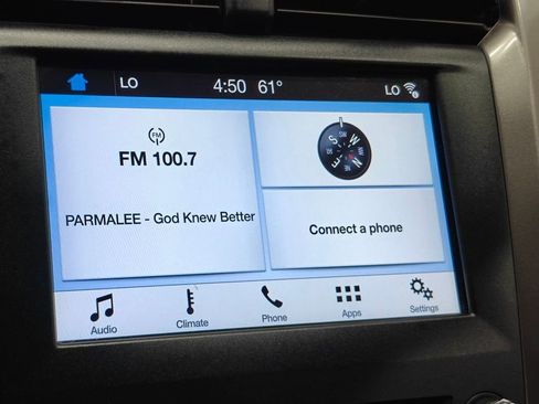 Used 2017 Ford Fusion SE w/ Fusion SE Technology Package FWD image 30