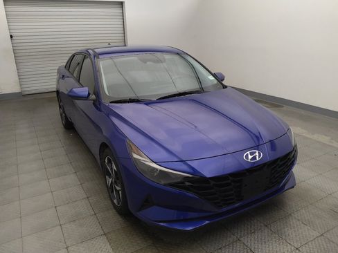 Used 2023 Hyundai Elantra SEL w/ Convenience Package FWD image 14