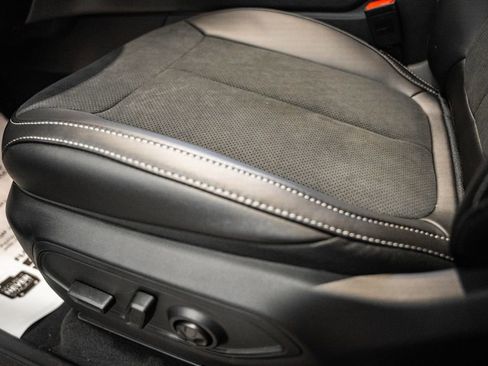 New 2025 Jeep Grand Cherokee Altitude image 34