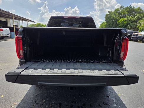 Certified 2024 GMC Sierra 1500 SLT AWD/4WD image 13