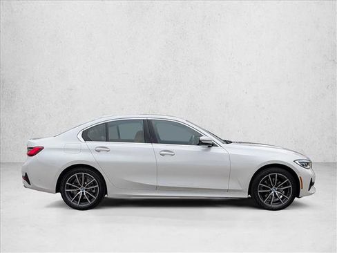 Used 2021 BMW 330i xDrive Sedan w/ Premium Package AWD/4WD image 4