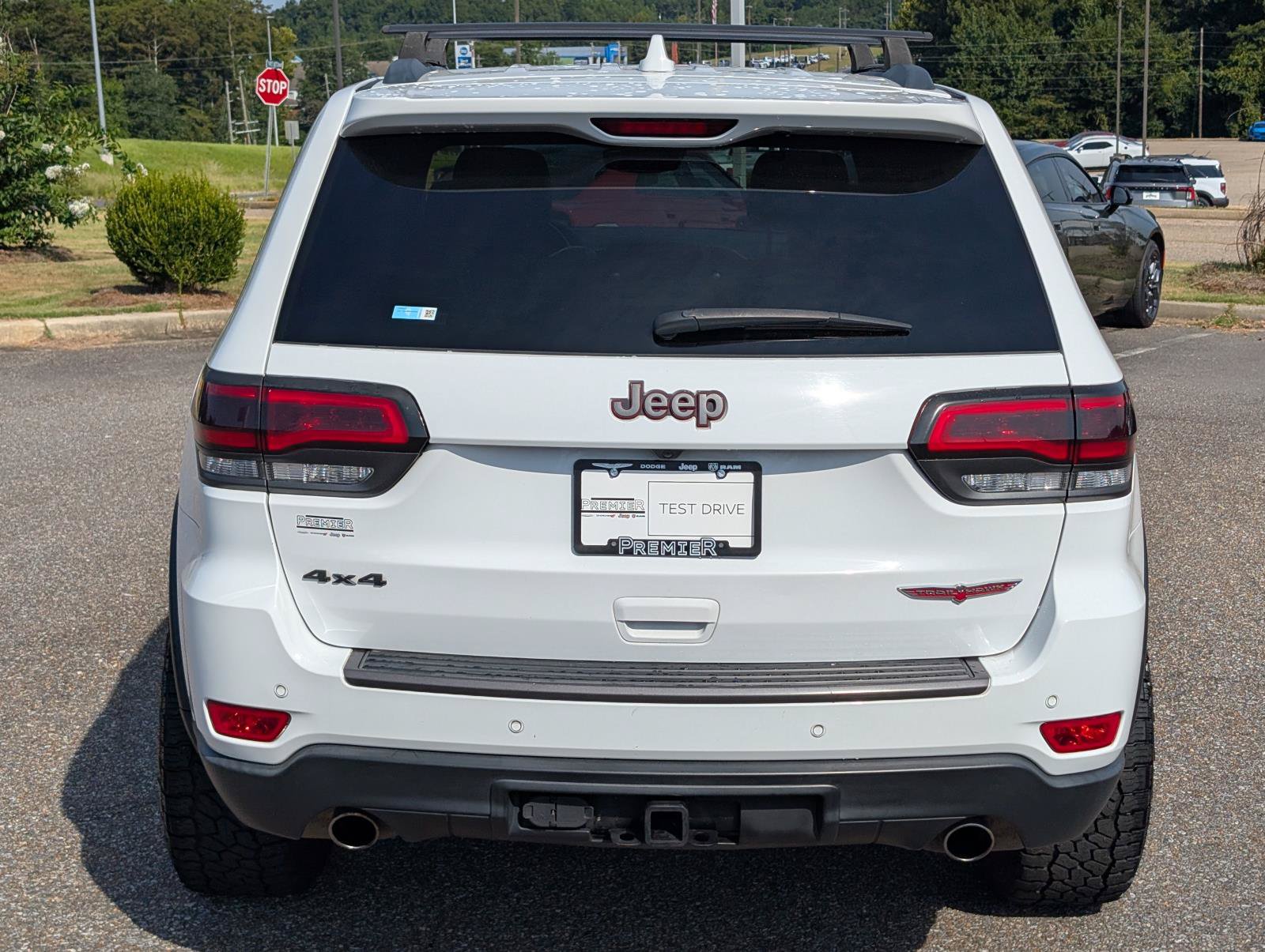 Used 2021 Jeep Grand Cherokee Trailhawk w/ Trailhawk Luxury Group AWD/4WD image 8