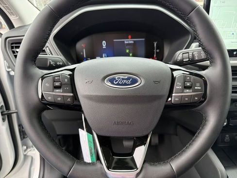 New 2026 Ford Escape SE FWD image 14