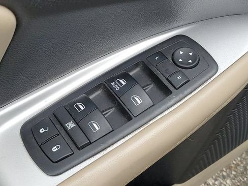 Used 2017 Dodge Journey SE w/ Comfort/Convenience Group AWD/4WD image 19