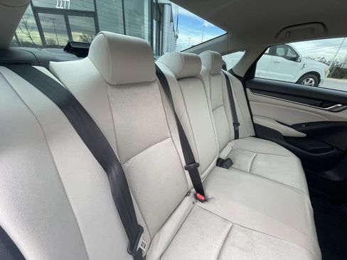 Used 2018 Honda Accord LX image 26