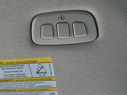 Used 2023 Ford Expedition Max XLT image 35