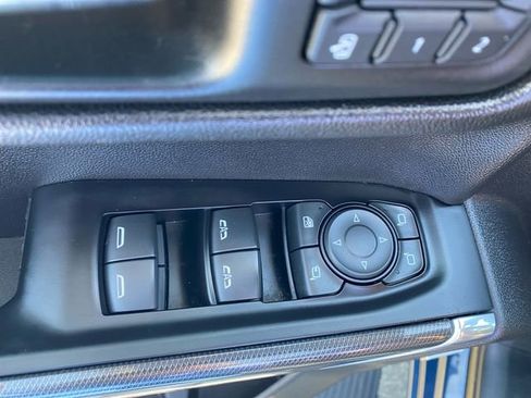 Used 2019 GMC Sierra 1500 AT4 w/ AT4 Premium Package AWD/4WD image 17