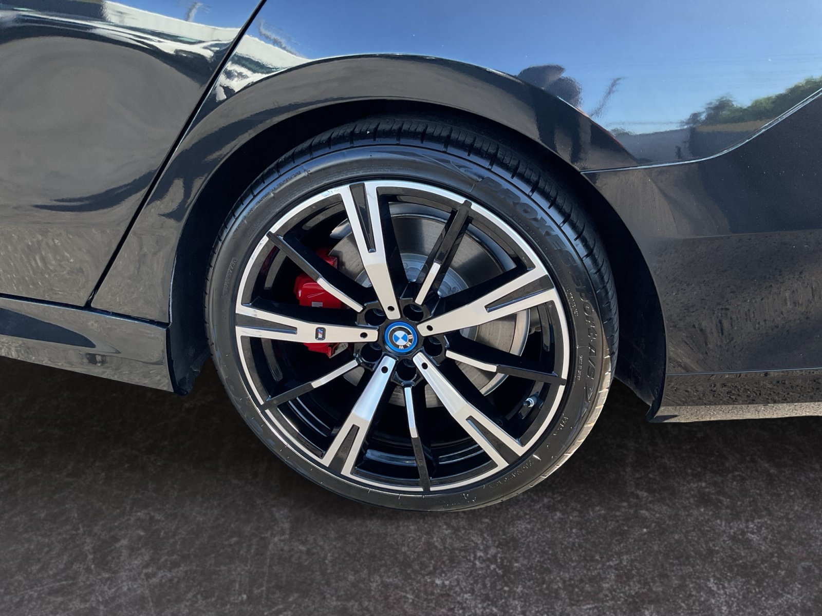 Used 2024 BMW i5 M60 w/ Premium Package AWD/4WD image 9