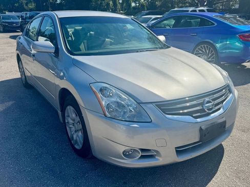 Used 2010 Nissan Altima 2.5 S FWD image 15