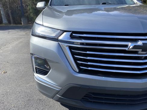 Used 2023 Chevrolet Traverse Premier image 14