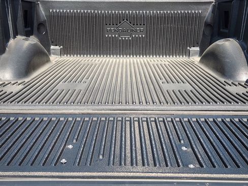 Used 2023 Ford F150 XLT image 39