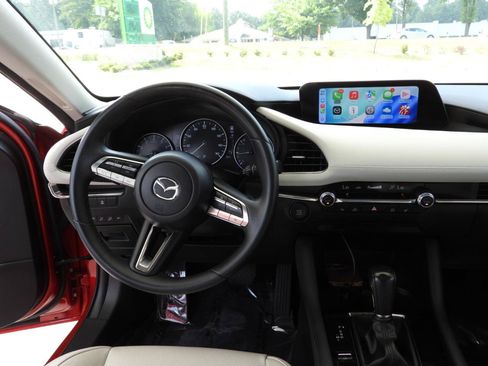 Used 2021 MAZDA MAZDA3 s FWD image 37