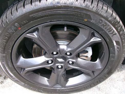 Used 2020 Dodge Journey Crossroad w/ Popular Equipment Group FWD image 6