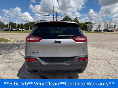 Used 2018 Jeep Cherokee Limited w/ Luxury Group AWD/4WD image 18