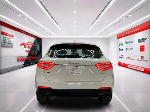 Used 2018 Maserati Levante AWD/4WD image 7