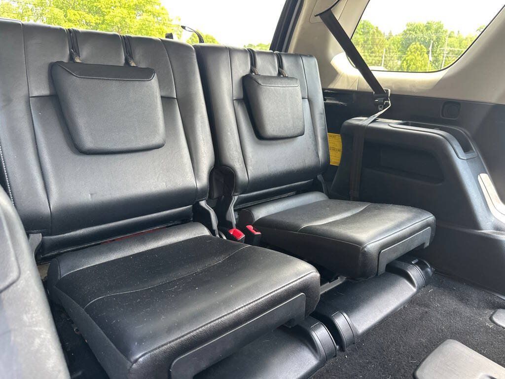 Used 2015 Toyota 4Runner Limited AWD/4WD image 9