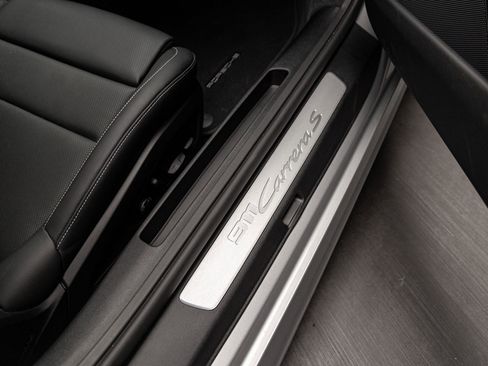 Certified 2025 Porsche 911 Carrera S RWD image 36