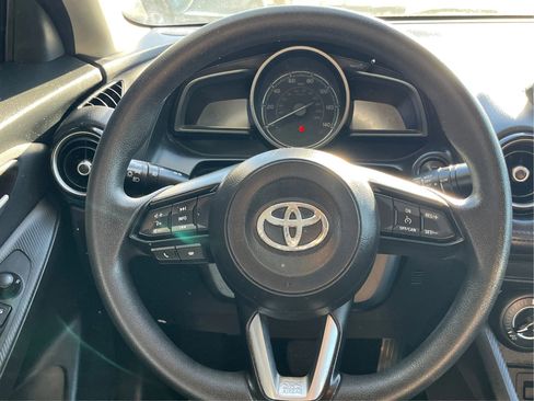 Used 2019 Toyota Yaris LE image 17