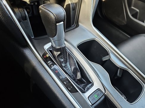 Used 2019 Honda Accord LX image 14