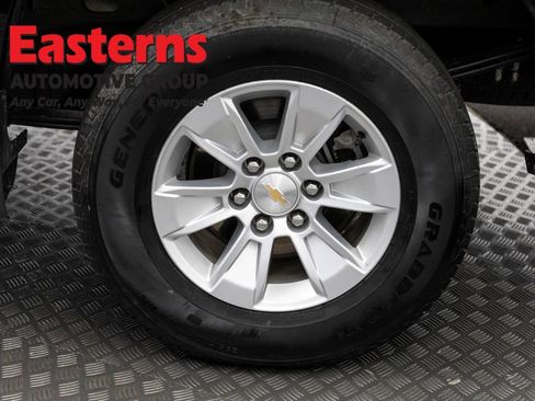 Used 2025 Chevrolet Silverado 1500 LT AWD/4WD image 34