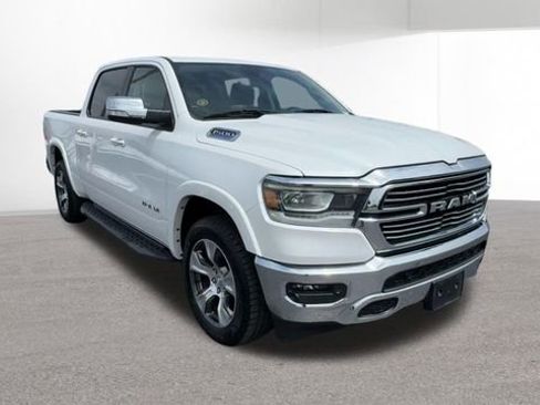 Used 2022 RAM 1500 Laramie AWD/4WD image 2