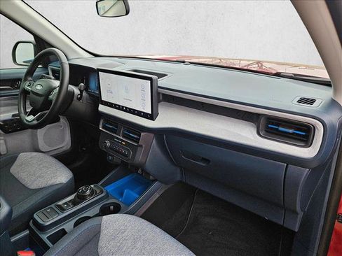 Used 2025 Ford Maverick XLT w/ XLT Luxury Package image 21