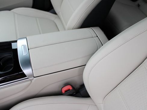 New 2024 Mercedes-Benz GLC 300 4MATIC image 28