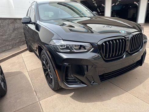 Used 2024 BMW X3 sDrive30i w/ Premium Package w/ZPA image 2