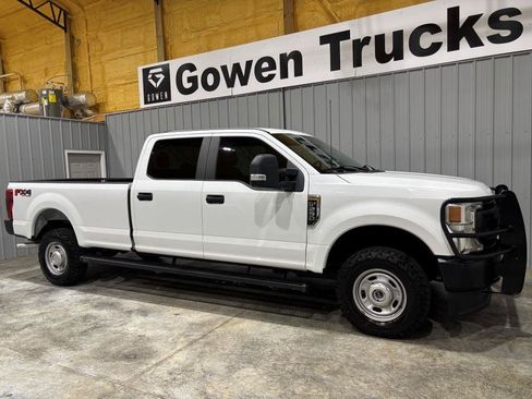 Used 2022 Ford F250 XL w/ Power Equipment Group AWD/4WD image 3