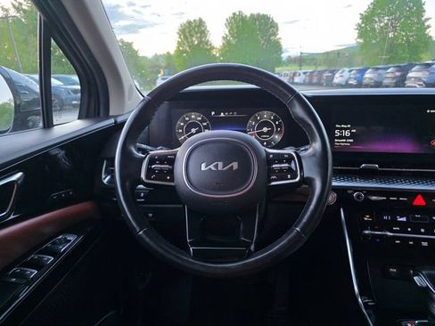 Certified 2024 Kia Carnival SX Prestige FWD image 28