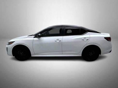 Used 2024 Nissan Sentra SR FWD image 8