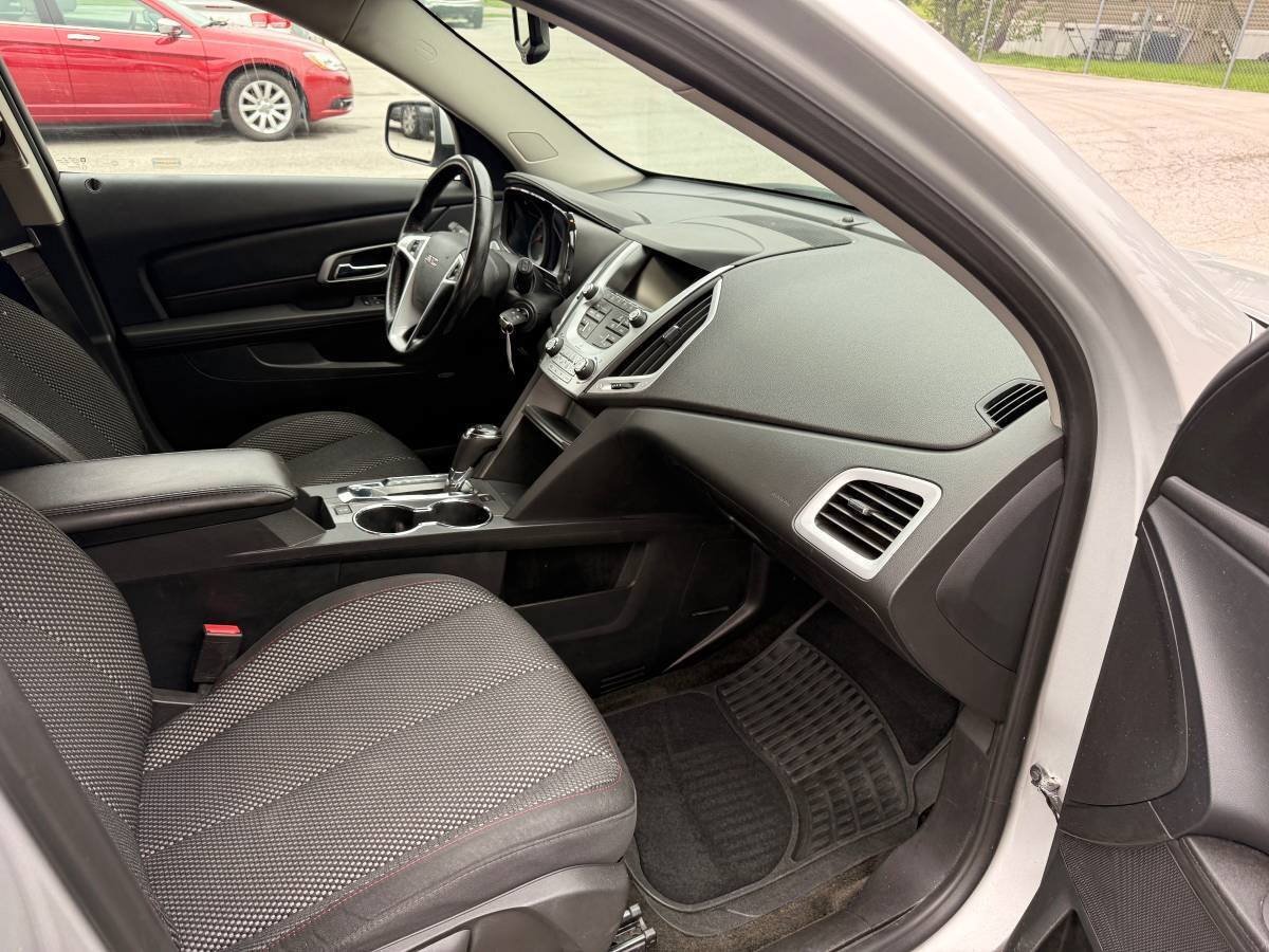 Used 2017 GMC Terrain SLE w/ Convenience Package FWD image 10